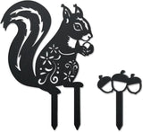 WADORN Squirrel Hazelnut Decorative Silhouette Garden Stakes, Metal Squirrel Stakes Statues Ornaments Lovers Gifts Yard Art Black Silhouette Yard Outside Decor for Backyard Patio Decor