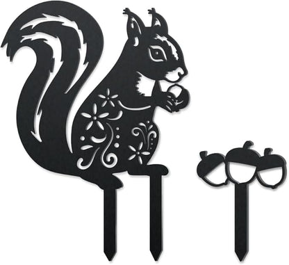WADORN Squirrel Hazelnut Decorative Silhouette Garden Stakes, Metal Squirrel Stakes Statues Ornaments Lovers Gifts Yard Art Black Silhouette Yard Outside Decor for Backyard Patio Decor