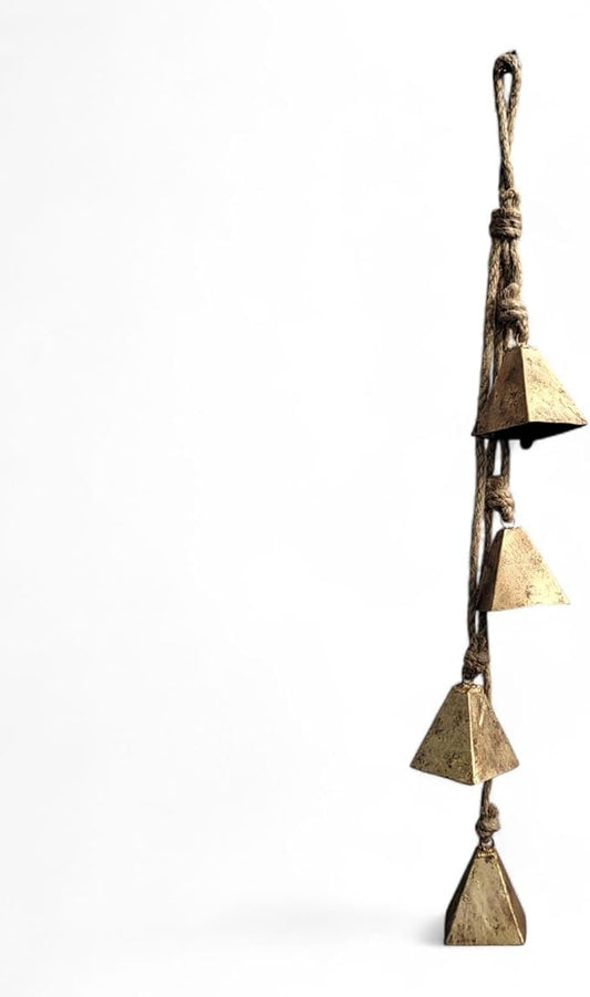 Rustic Iron 4 Vintage Shabby Chic Metal Barn Bells Windchime with Rope Relaxing Tranquil Wind Chimes, Country Style, Bohemian Theme Decor 45 cm (29" Inch, 1, 4 Windchime Bells)
