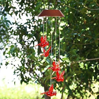 Solar Cardinal Red Bird Wind Chime, Solar-Powered Mobile Hanging Patio Lights with 6 Vivid Hummingbirds，Multi-Color Changing LED Garden Decoration for Home Party Night Garden Decoration