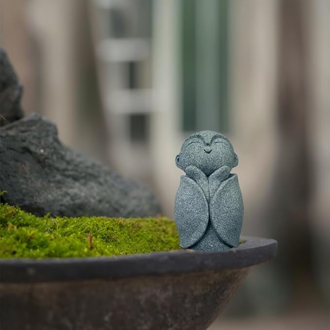 Mini Monk Buddha Statue Sandstone Statues Zen Monk Praying Statue Sculptures for Wealth Good Luck Feng Shui Decor Home Fish Tank Aquarium Garden (Style 6)
