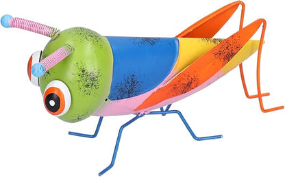 Iron Grasshopper Garden Ornament, Metal Sculpture for Outdoor Patio Lawn Decor, Hand - Painted Anti - Animal Figurine with Vivid Colors for Yard and Home Decoratio (Green)