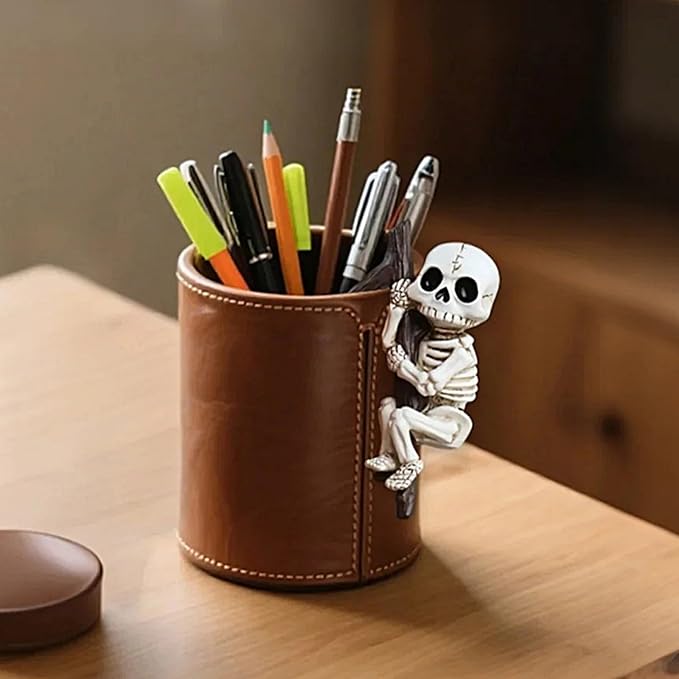 OwMell Garden Decor Statue Flower Pot Hugger, Outdoor Figurine Planter Hugger for Flowerpot, Patio, Balcony, Porch, Yard, Lawn Ornament Outdoor Decor Gifts Plant Decoration - Skeleton