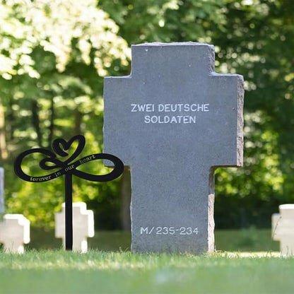 Memorial Grave Stake, Forever in Our Hearts Grave Marker, Heart Grave Decorations for Cemetery, Metal Cemetery Decorations for Grave, Yard, Garden, Remembrance Grave Plaque for Mom Dad Friends