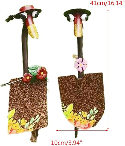 Metal Shovels with Outdoor Garden Art Statues Ornament for Home Farmhouse Sculpture Decor Housewarming Present Housewarming Gift Farmhouse Couple Figurines Iron Shovel Ornaments Cute