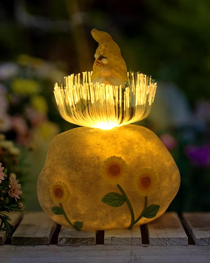 FREECUBE Gnome Garden Decor, Outdoor Solar Garden Statue with Light, Funny Gnome Outdoor Garden Decor for Outside Solar Gnomes Decorations for Yard, Patio, Balcony, Garden