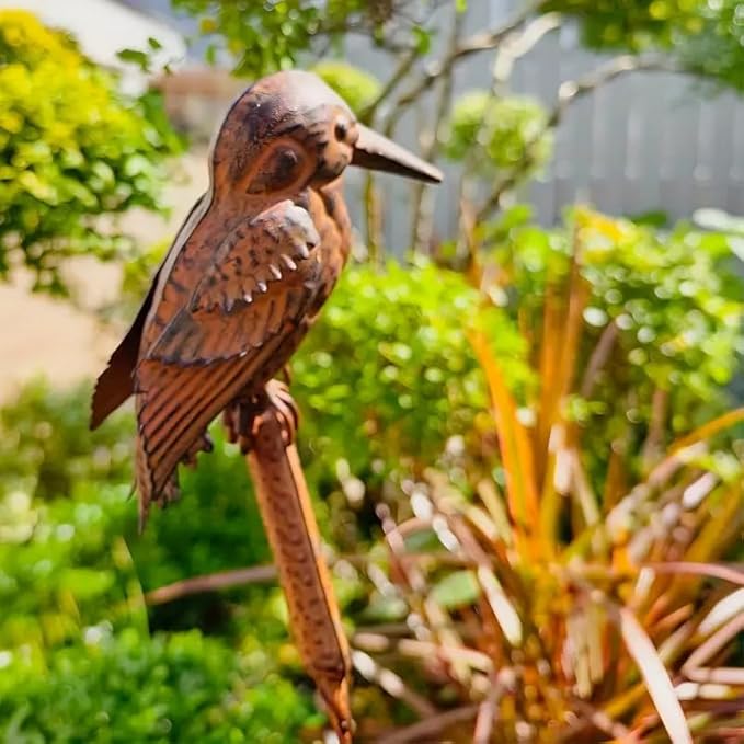 Rusty Kingfisher Metal Garden Stake, 42.5 Inch Bird Sculpture Yard Art, Decorative Lawn Ornament Gift for Bird Lovers (Bronze)