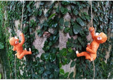 Climbing Monkey Tree Hugger Garden Monkey Statue Resin Animal Sculpture Yard Decor for Outside, Funny Tree Climber Figurine Outdoor Patio Lawn Ornaments