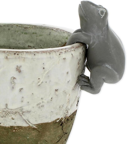 The Bridge Collection Decorative Frog Pot Hugger- Cute Climbing Frog for Hanging on Planters and Flower Pots - Fun Outdoor Plant Pot Accent for Outside Garden Decor