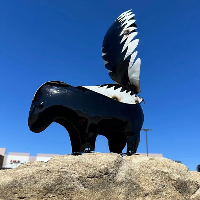 Generic Metal Skunk Figurine - Handmade Indoor/Outdoor Statue