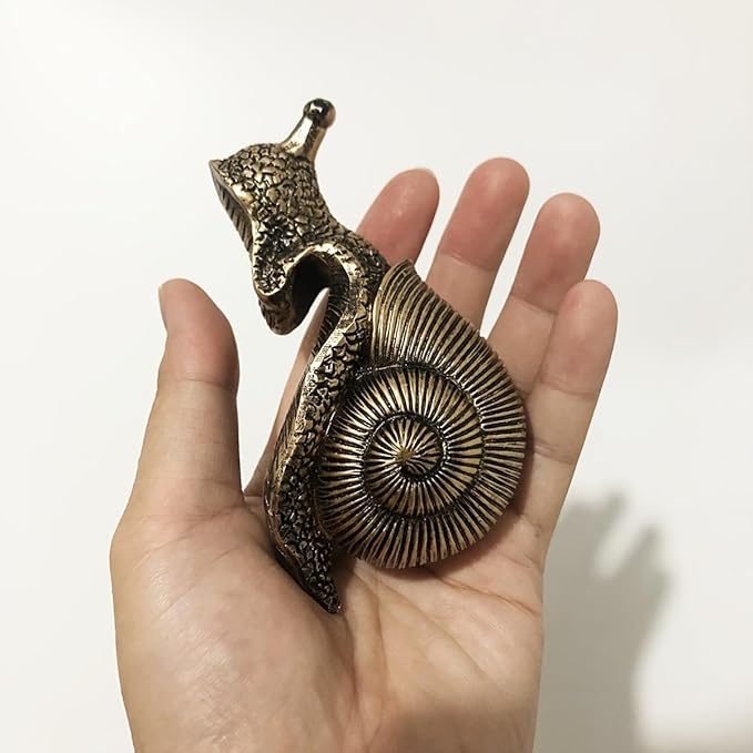 Vintage Bronze Climbing Snail Statue Flower Pot and Vase Hugger Miniature Fairy Garden Terrarium Decor Resin Art Patio Lawn Yard Ornaments Outdoor Fence Decorations