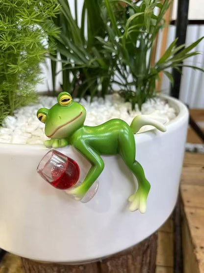 Cute Hanging Frog Garden Ornament – Relaxing Frogs Sculpture Outdoor Statue for Indoor Plant Pots or Garden Decoration,Outdoor Yard or Patio Decor.