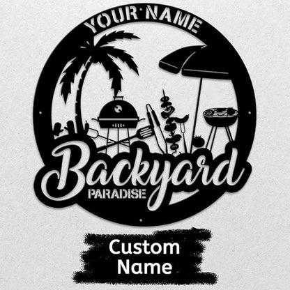 MeMate Backyard Sign Outdoor Decor, Large Metal Bar & Grill Plaque, Personalized Metal Sign for Backyard, Patio, Custom Name Signs for Porch, Deck, Housewarming Gifts for Family Friends