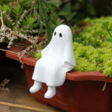 Cute Climbing Ghost Figure Plant Pot Hanger, Halloween Flower Pot Hugger, Resin Tortoise Statue, Funny Pot Huggers for Planters, Garden Fence Balcony Patio Yard (Ghost)