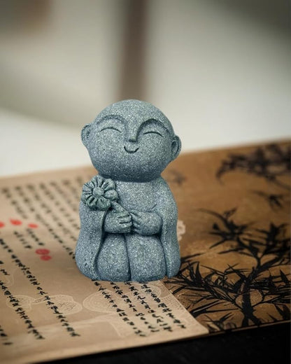 Mini Monk Buddha Statue Sandstone Statues Zen Monk Praying Statue Sculptures for Wealth Good Luck Feng Shui Decor Home Fish Tank Aquarium Garden (Style 5)