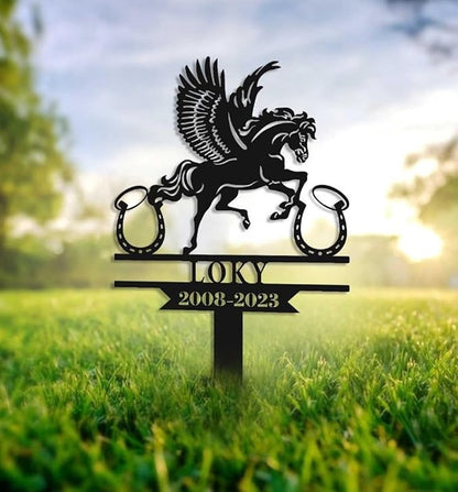 Custom Horse Garden Yard Stake with Heart,Pet Memorial,Infinity Heart,Gift for Horse Lovers,Sympathy Stake,Garden Decor,Horse Pet Grave Marker,Horse Memorial Stake,Horse Gift.