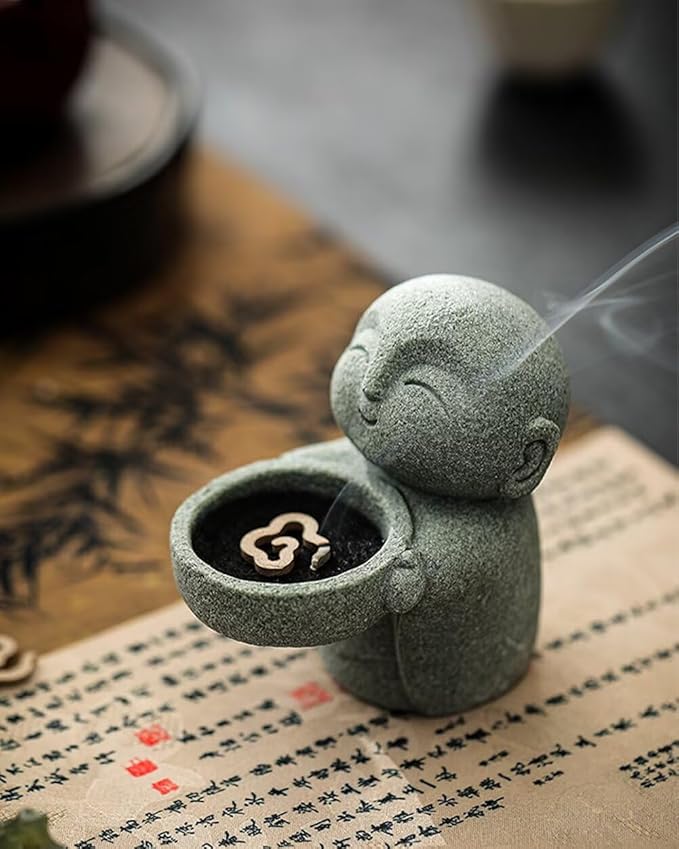 Mini Monk Buddha Statue Sandstone Statues Zen Monk Praying Statue Sculptures for Wealth Good Luck Feng Shui Decor Home Fish Tank Aquarium Garden (Style 16)