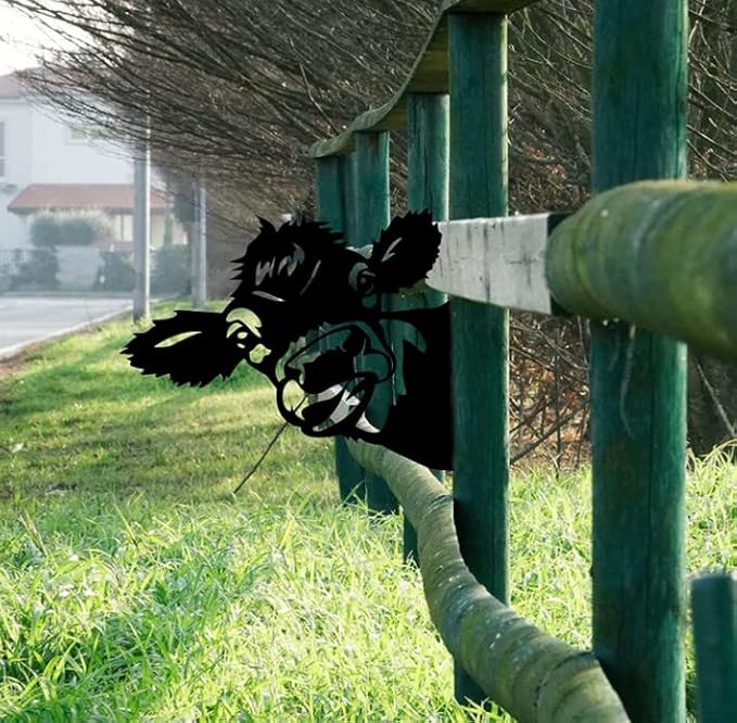 Farm Bear Art Garden Decor Outdoor Decoration, Farm Peeping Cow Metal Art Outdoor Decor, Fence Animals Silhouette Art Decoration for Farmhouse, Yard, Lawn Weather (C)