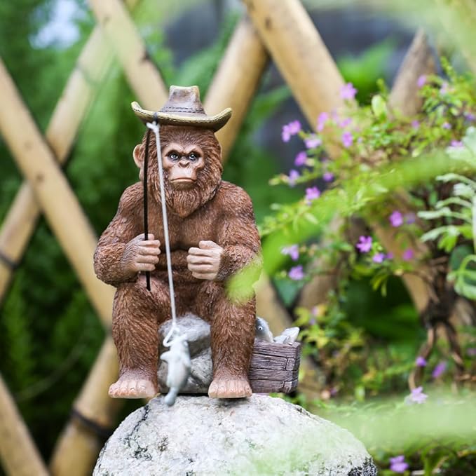 Bigfoot Statue - Bigfoot Fishing Resin Figures 7.2 Inches, Sasquatch Gifts. Bigfoot Decoration is Suitable for Outdoor and Indoor Decor. Garden Bigfoot Decor Father's Day