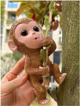 Climbing Monkey Tree Hugger Garden Monkey Statue Resin Animal Sculpture Yard Decor for Outside, Funny Tree Climber Figurine Outdoor Patio Lawn Decor