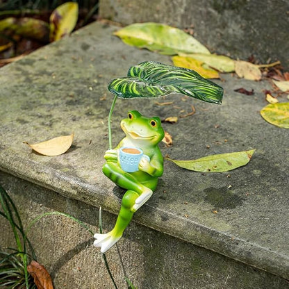 Adorable Animal Garden Statue with Umbrella - Charming Outdoor Decor for Yard, Patio, or Garden (Frog Drink Coffee)