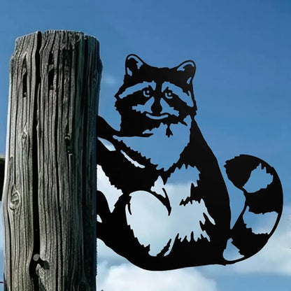 WADORN Metal Raccoon Garden Fence Decor, Raccoon Silhouette Decorative Farmhouse Statue Backard Wall Decor Cute Animal Yard Art Garden Stake for Garden Yard Patio Park Home Outdoor Decorations