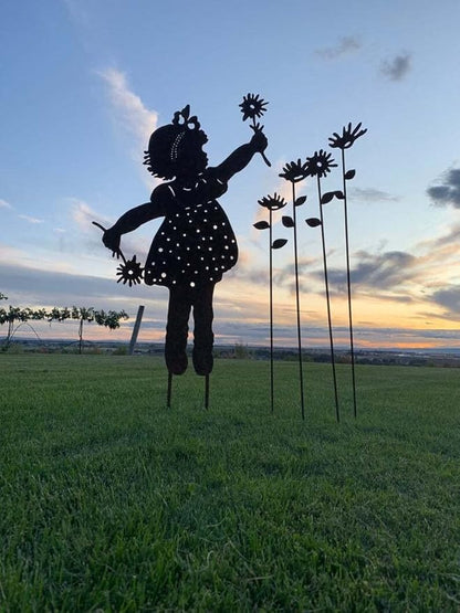 Butterfly Girl Silhouette Sculpture,Shadow Art Garden Figurines, Metal Garden Fence Stake for Lawn Outdoor Patio Home Decor (D)
