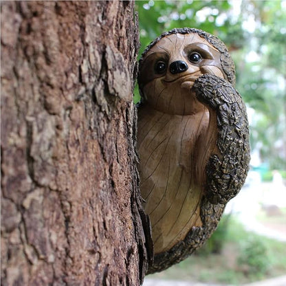 Sloth Tree Hugger, Spring Outdoor Decorations, Resin Garden Sculpture Ornament, Tree Peeker Statue, Easter Garden decor Sloth Gift for Housewarming, Handmade with Details, Durable & Waterproof