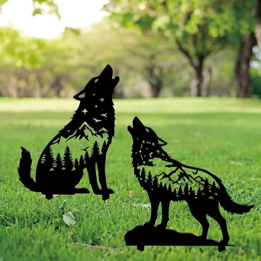 SUPERDANT 2 Pcs Metal Wolf Garden Decor for Outside Animals Yard Stakes for Decorations Outdoor Statues Iron Art Stake Decorative Silhouette Lawn Ornament Patio Porch Farmhouse Decoration Gifts