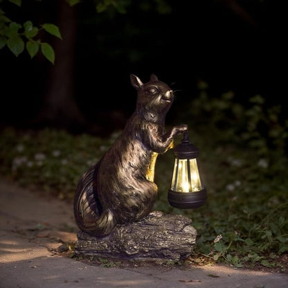 DiliComing Solar Garden Decor Outdoor Statues - Resin Cute Animal Solar Powered LED Garden Light Porcelain Squirrel Decor Yard Decorations Outdoor 8.5 * 4.5 * 11.25 Inch