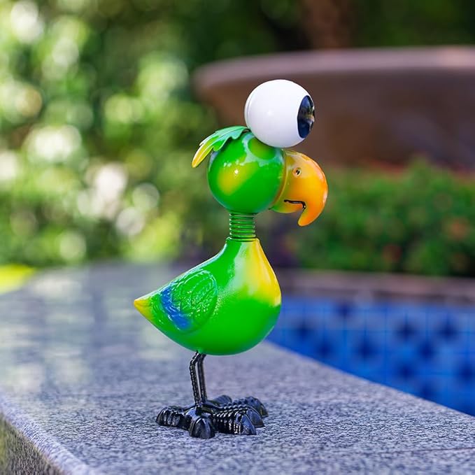 Metal Parrot Garden Statues Outdoor Decor, Green Funny Bird Outdoor Sculptures Yard Art Decoration for Home Patio Lawn Backyard, Gift for Women Lovers Moms