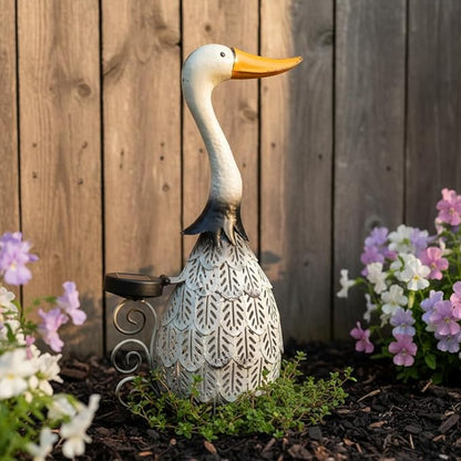HONGLAND Metal Goose Yard Decor,18" Solar Gooses Yard Decorations Outdoor, Garden Statues Decor Outside,Farm Lawn Decorative Figurine for Home Patio Backyard