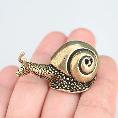 LCCCK 2PCS Brass Snail Figurine Mini Garden Statue, Cute Snail Brass Animals Figurines Home Copper Decor, Unique Outdoor Pond Garden Lawn Decor Landscaping, Landscape Animal Statue