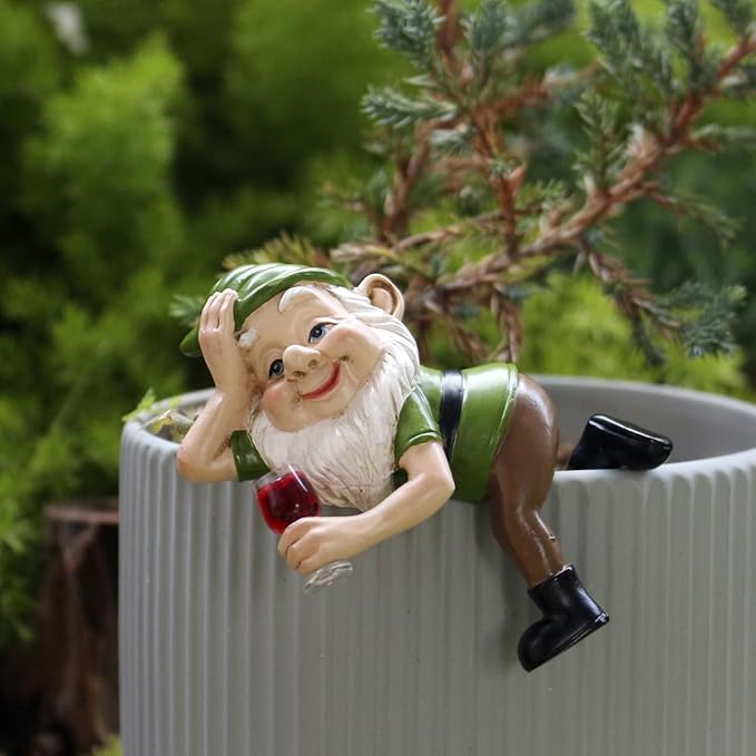 Funny Garden Gnome Statue Flower Pot Hugger, Drinking Red Wine Gnome Figurine Resin Sculpture Outdoor Decor Patio Lawn Yard Fence Plant Pot Ornaments
