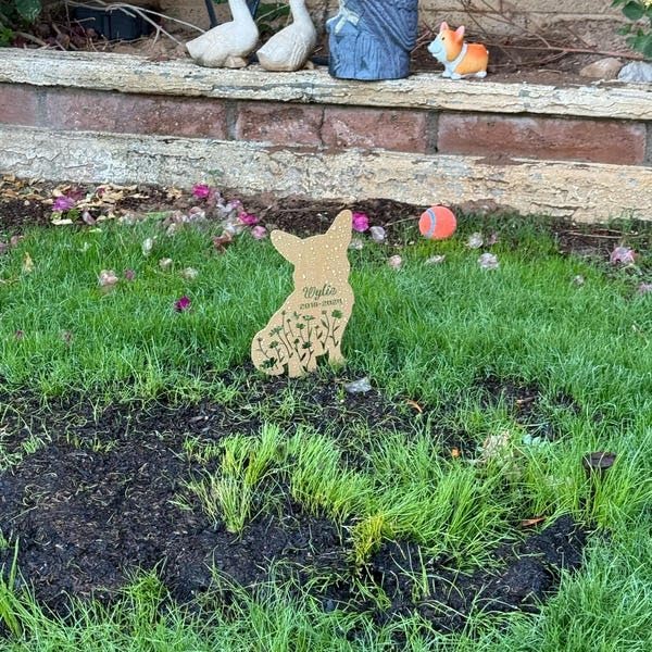 Custom Pointer Dog Metal Memorial Garden Stake Personalized Pet Grave Marker Name Sign Remembrance Stake Decor,Memorial Statue Sign for Garden Outdoor Outside Yard Decor Sympathy Dog Loss.