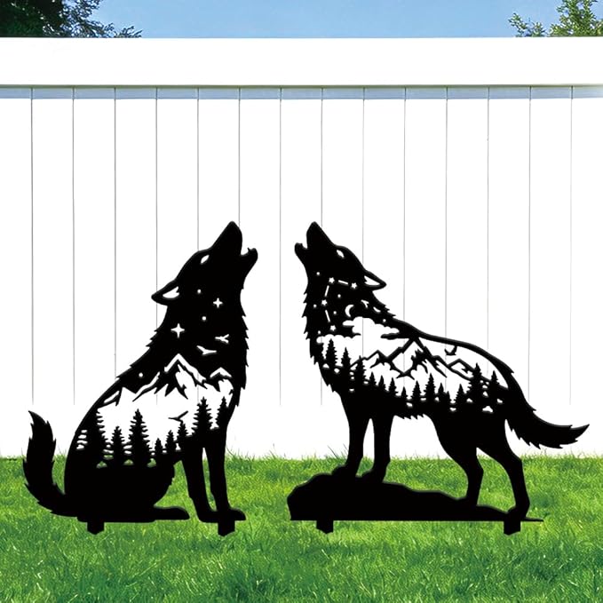 SUPERDANT 2 Pcs Metal Wolf Garden Decor for Outside Animals Yard Stakes for Decorations Outdoor Statues Iron Art Stake Decorative Silhouette Lawn Ornament Patio Porch Farmhouse Decoration Gifts