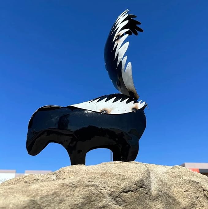 Generic Metal Skunk Figurine - Handmade Indoor/Outdoor Statue