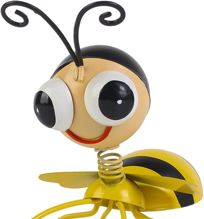 Hanging Animal Statue Outdoor Garden Sculpture Ornament Iron Creative Crafts Decor Suitable for Home Patio Deck Porch Gift Giving, Bee