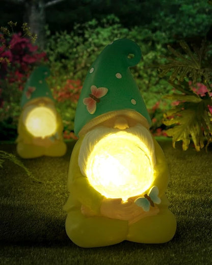 FREECUBE Solar Garden Gnomes Outdoor Statues Garden Decor for Outside Garden Gnome Statue Solar Garden Gnome Statue Waterproof Outdoor Patio Decor for Lawn Grden