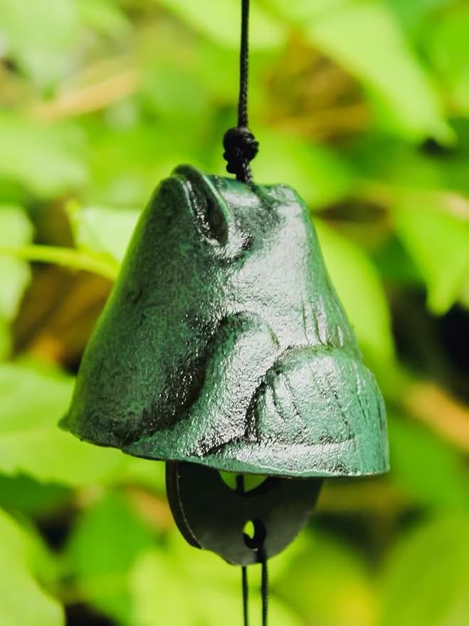 Japanese Bless Small Green Frog Wind Chimes Outdoor, Iwachu Cast Iron Lucky Temple Wind Bell Memorial Wind Chimes for Outside Good Luck for Garden, Patio, Balcony