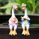 2 Pcs Sitting Couple Duck Garden Statues Outdoor Fence Decor Cute Resin Ducks Figurine Funny Goose Lovers Sculpture for Home Office Patio Lawn Yard Ornaments