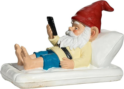 Relaxing Pool Gnome with Smartphone - 5.6" Heavy Resin Garden Statue - Weather-Resistant Funny Lawn Ornament - Summer Patio Decor - Unique Housewarming Gift