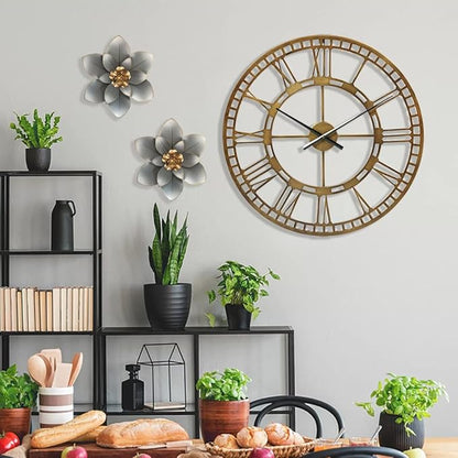 Metal Flower Wall Art Decor, 10“ Rustic Modern Floral Sculpture, Distressed Iron Wall Hanging Home Decoration Accent Artworks for Indoor Kitchen Bedroom Living Room Office Outdoor Garden Patio
