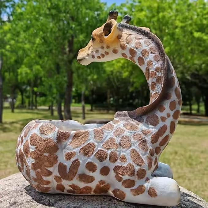 Giraffe Planter Statue for Home Decor - Cute Animal Flower Pot Holder for Indoor Outdoor Garden Balcony - Resin Succulent Planter Gift for Housewarming Birthday Party