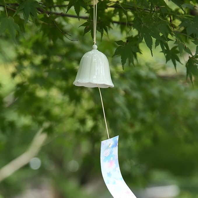 Ceramic Small Japanese Wind Chimes Outdoor, Cute Handmade Pendants Wind Bells/Wind Chimes for Outside with Soothing Melodic Tones for Garden Patio Balcony Home Décor (White)