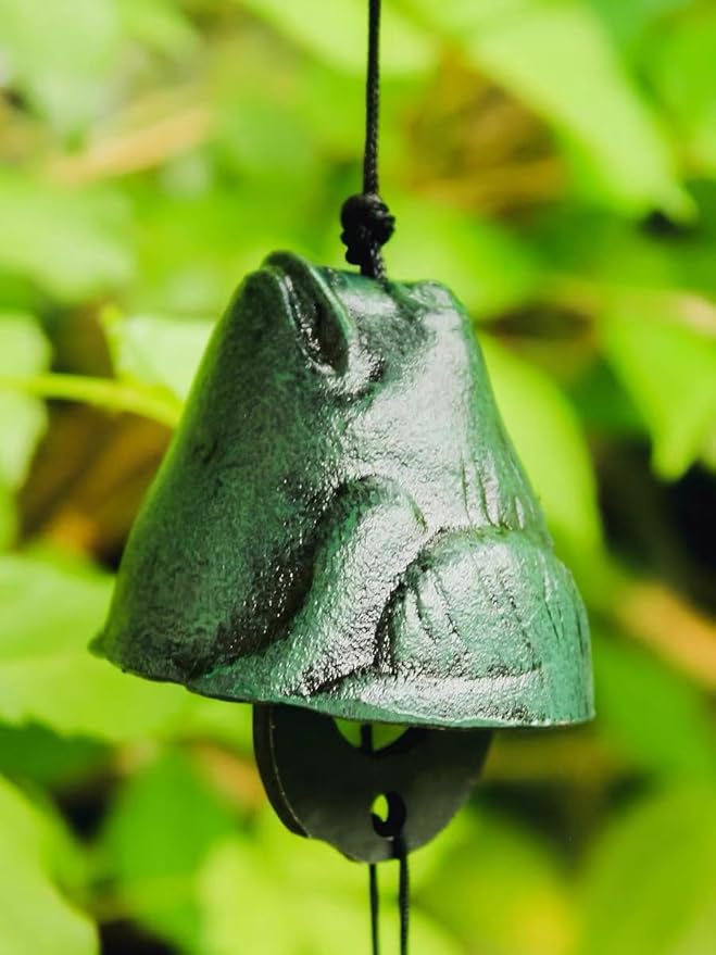 Japanese Bless Small Wind Chimes Outdoor, Iwachu Cast Iron Lucky Temple Wind Bell Memorial Wind Chimes for Outside Good Luck for Garden, Patio, Balcony Green Frog