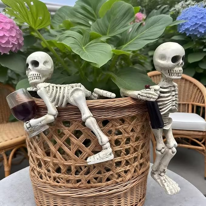 Halloween Skeleton Flowerpot Decoration, Weather Resistant Resin Garden Statue (Black Cup)