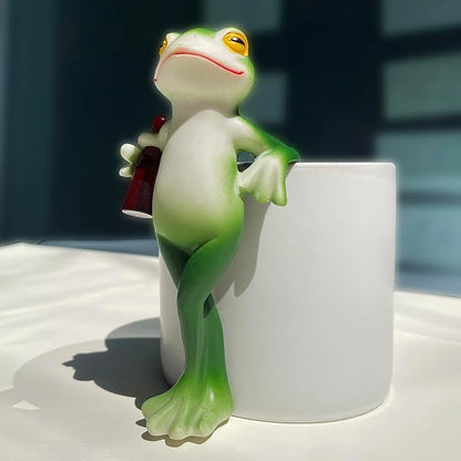 Funny Drinking Frog Statue Flower Pot Hugger Resin Hanging Frog Figurine Planter Pot Decorations for Home Garden Fence Balcony Patio Lawn Yard Ornaments (Holding Wine Bottle)