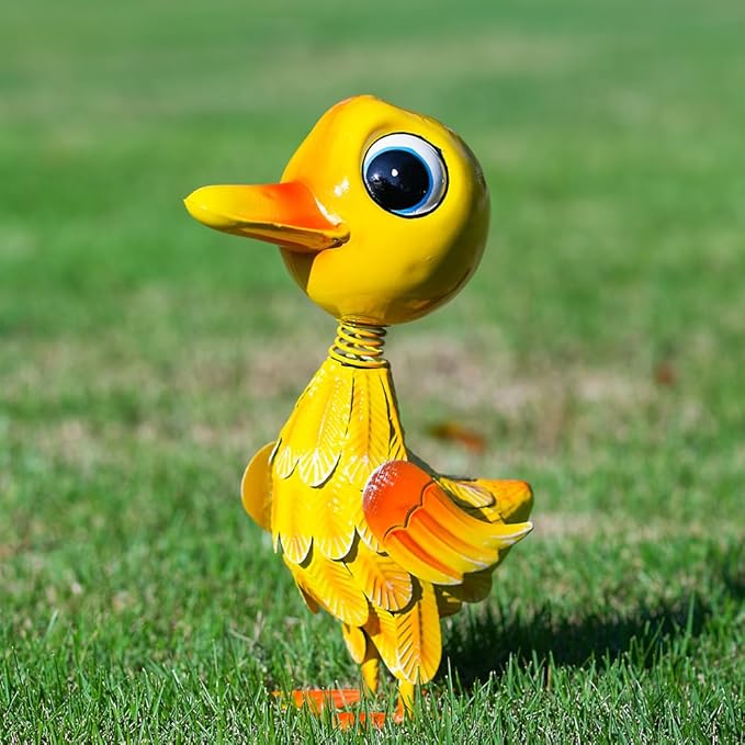 Metal Garden Statue Decor for Outside,Yellow Duck Garden Sculptures Lawn Ornaments Garden Yard Art for Backyard Patio Decoration