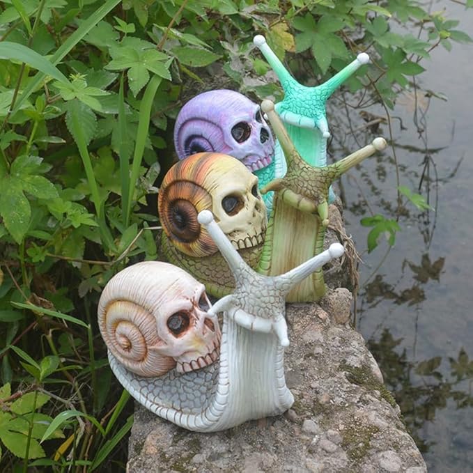 Garden Decor Statues Halloween Skull Snail Sculpture Gothic Home Decor Creative Resin Crafts Snail Ornaments,for Outdoor Landscape Decorations Home Creative Gifts,Green